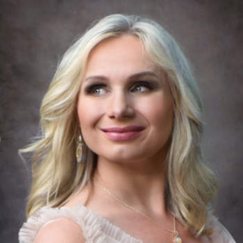 Headshot of Agata Brys